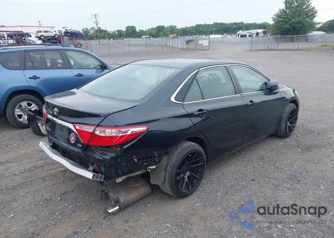2015 Toyota Camry Se z USA, uszkodzony, nr VIN 4T1BF1FK3FU898032
